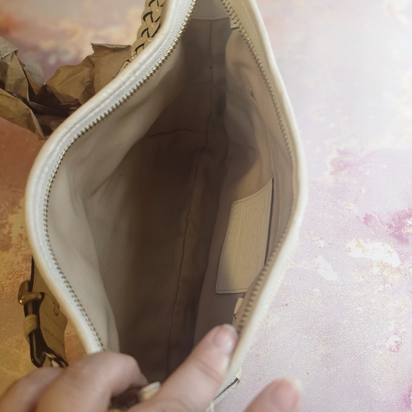 Coach Raffia Straw Wicker Shoulder Bag Purse Beige/White Braided Leather Strap. - Picture 6 of 8